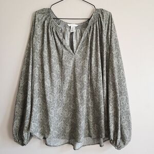 *3 for $30* H&M Light Sage Green Floral Peasant Blouse